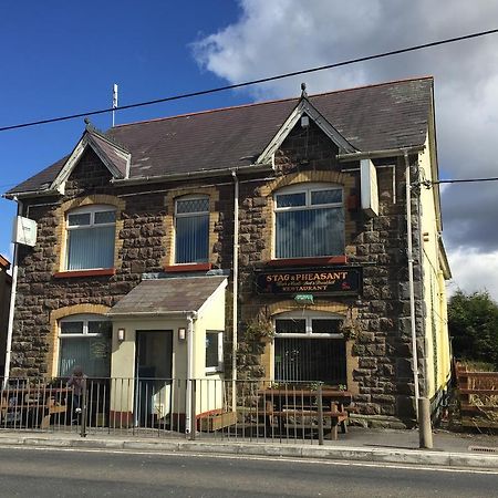 Stag & Pheasant Inn Carmel ภายนอก รูปภาพ
