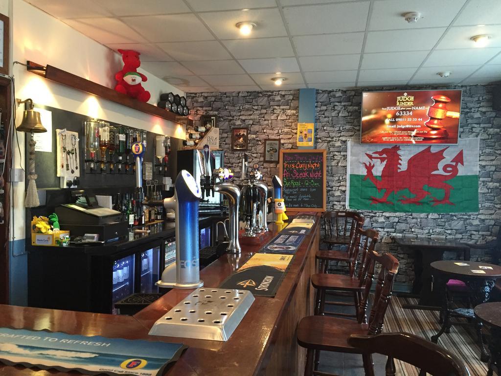 Stag & Pheasant Inn Carmel ภายนอก รูปภาพ