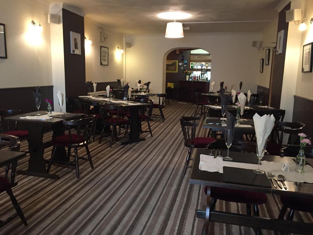 Stag & Pheasant Inn Carmel ภายนอก รูปภาพ